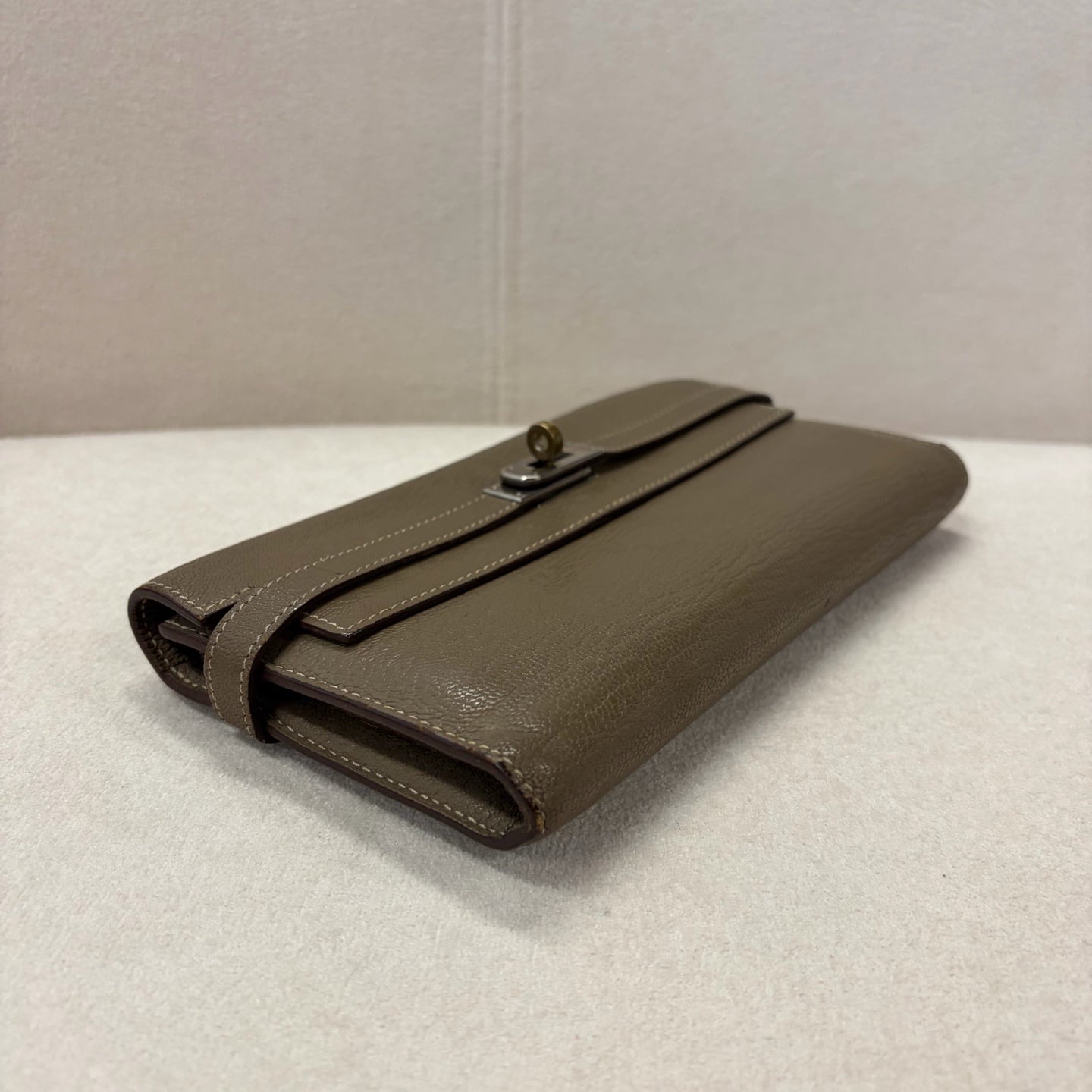 Hermes - Kelly - Leather - Grey - (medium)