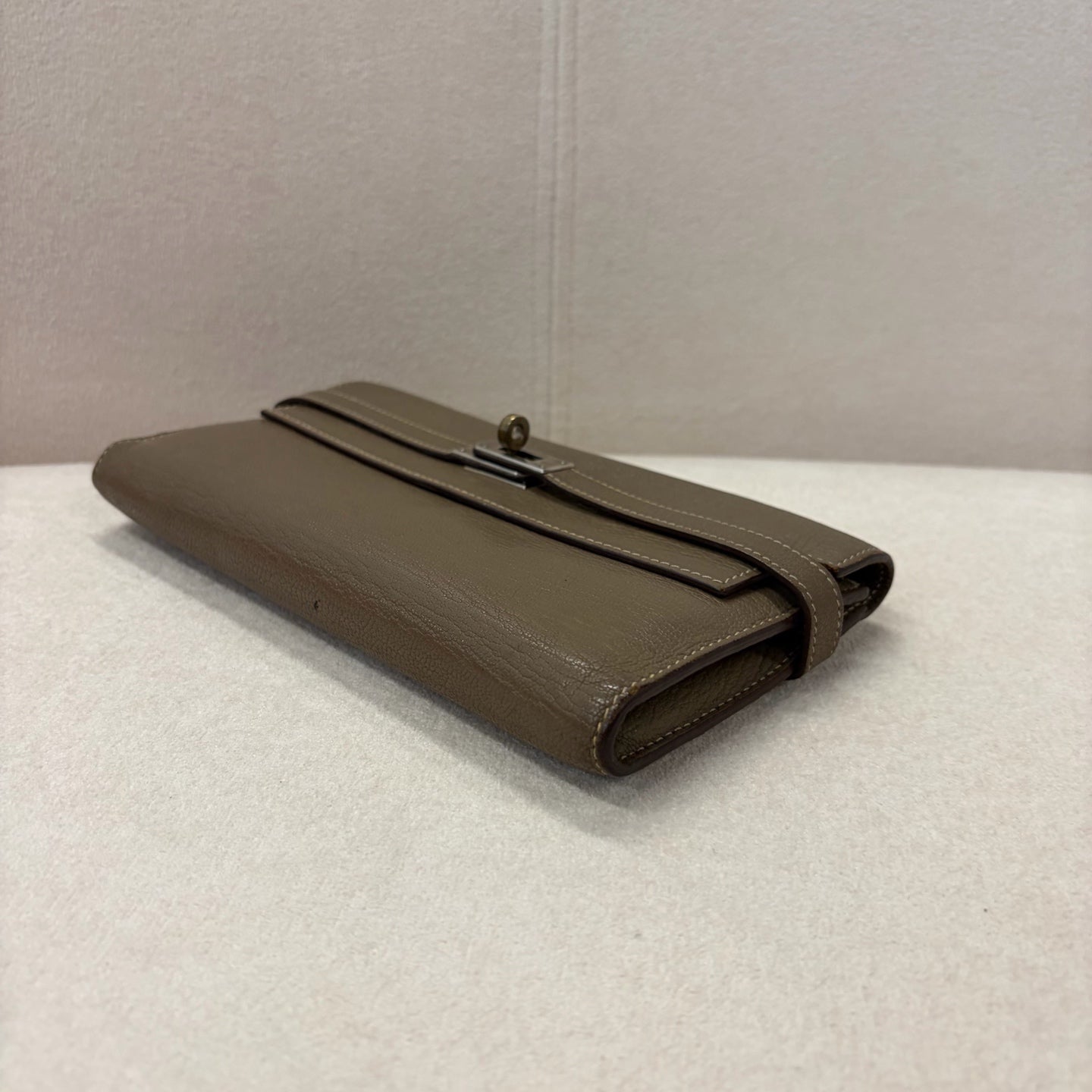 Hermes - Kelly - Leather - Grey - (medium)