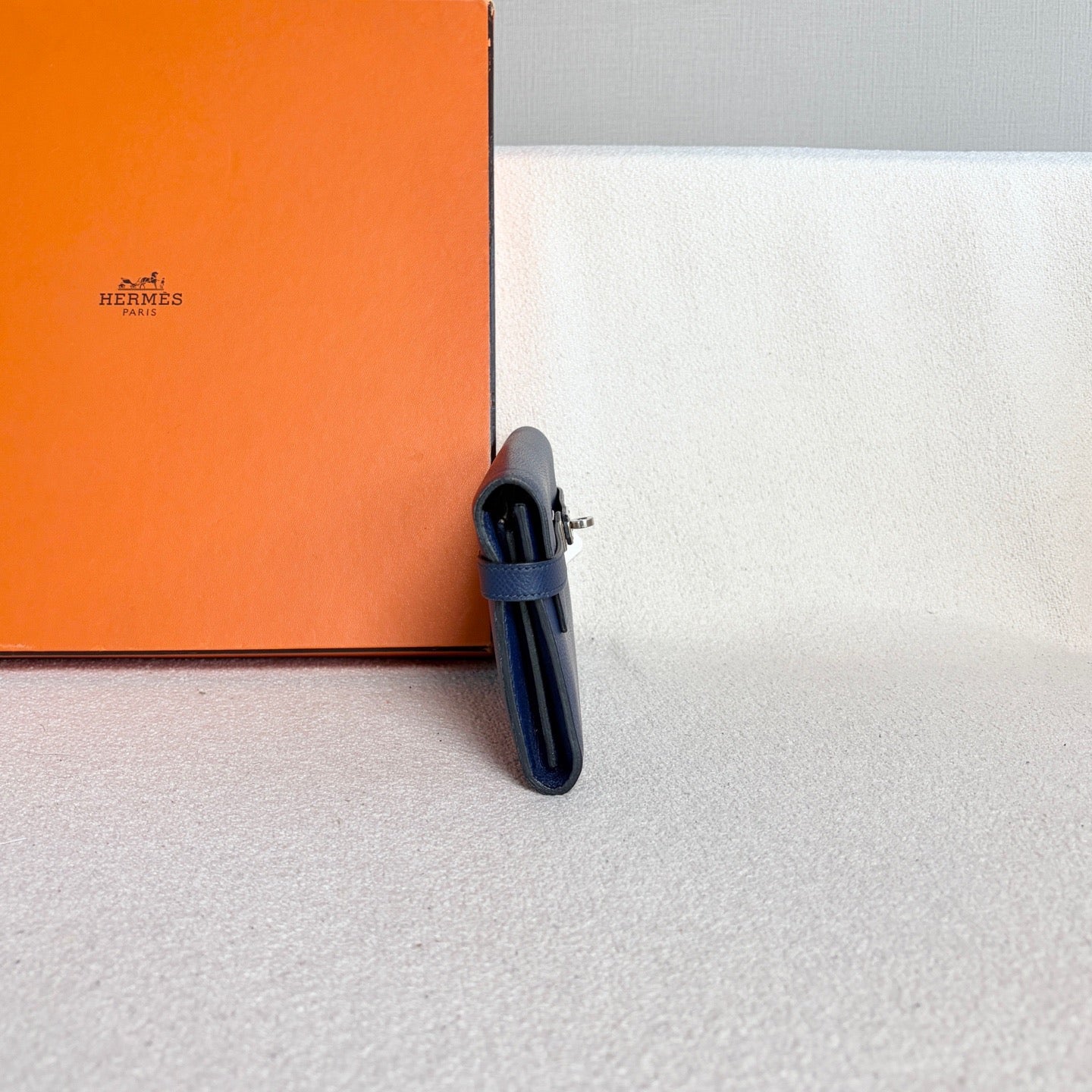 Hermes - Kelly - Leather - Navy - (Small)