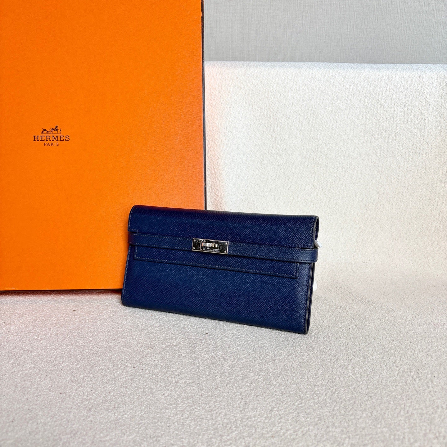 Hermes - Kelly - Leather - Navy - (Small)