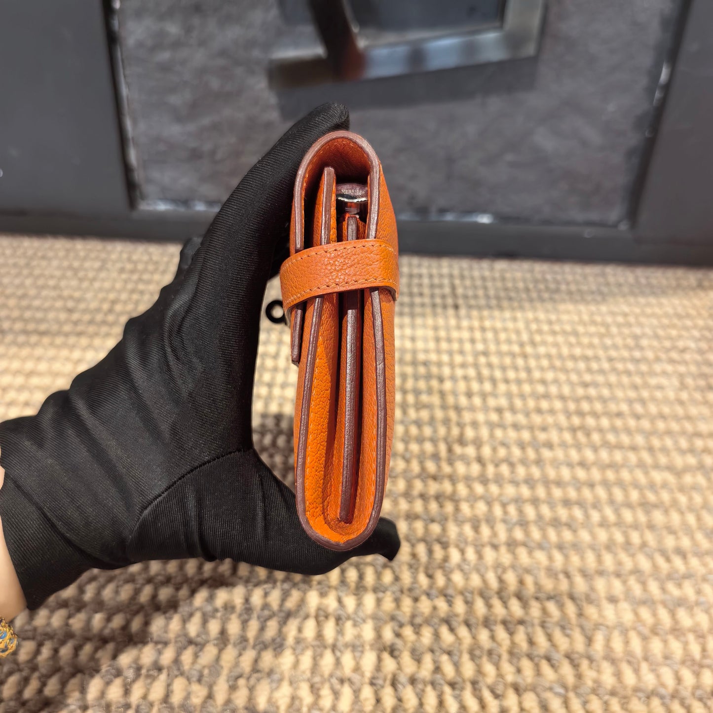 Hermes - Kelly - Leather - Orange - (medium)
