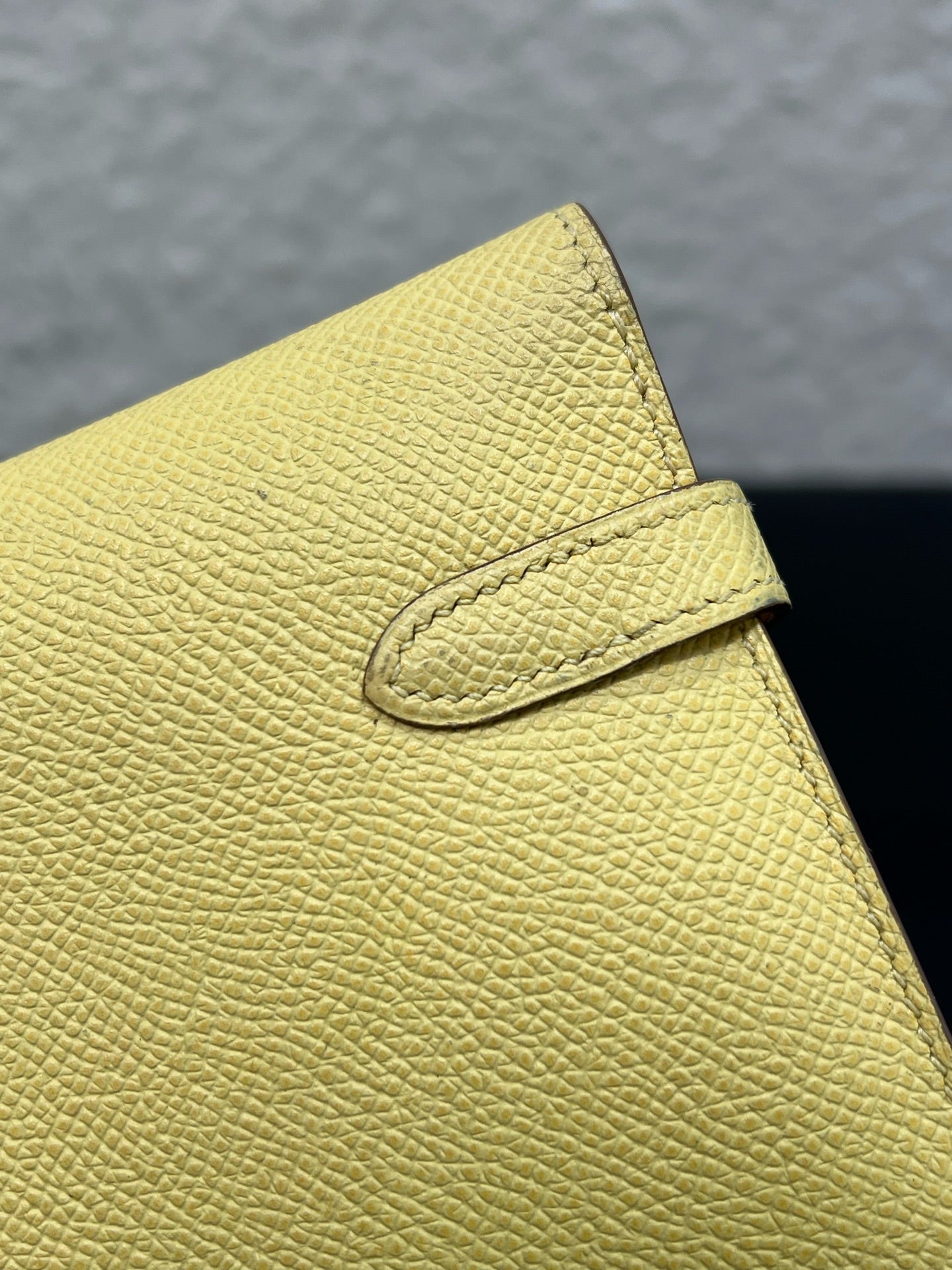 Hermes - Kelly - Leather - Yellow - (large)