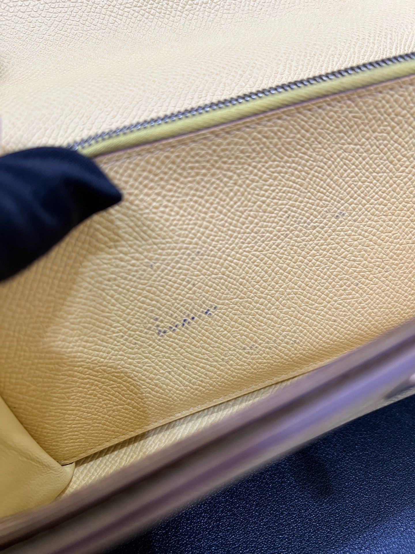 Hermes - Kelly - Leather - Yellow - (large)