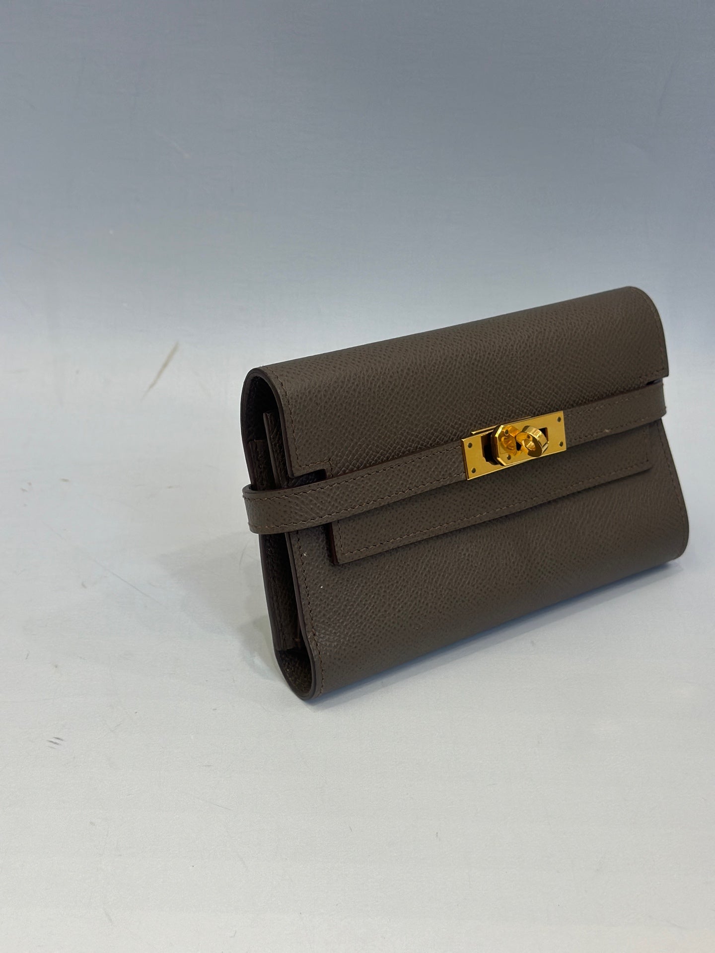 Hermès - Kelly Long Trifold Wallet - Epsom leather - Pewter Grey with Gold-Tone Hardware - (long)