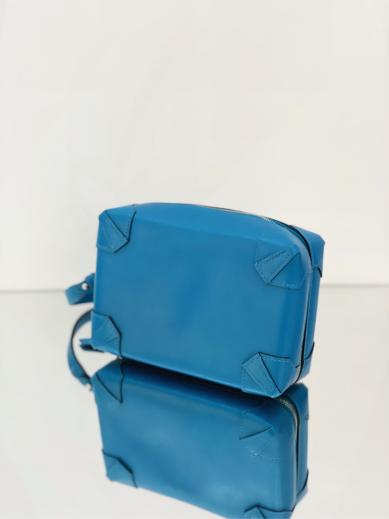 Hermès - MAXIBOX - Leather - Blue - (small)