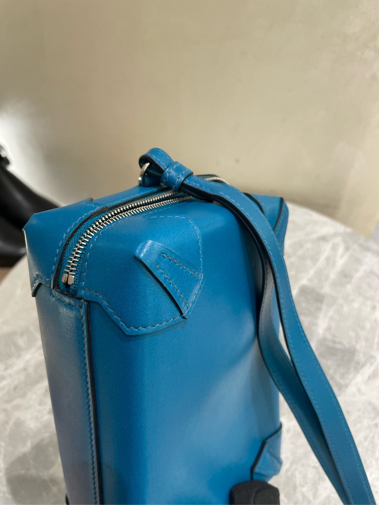 Hermès - MAXIBOX - Leather - Blue - (small)