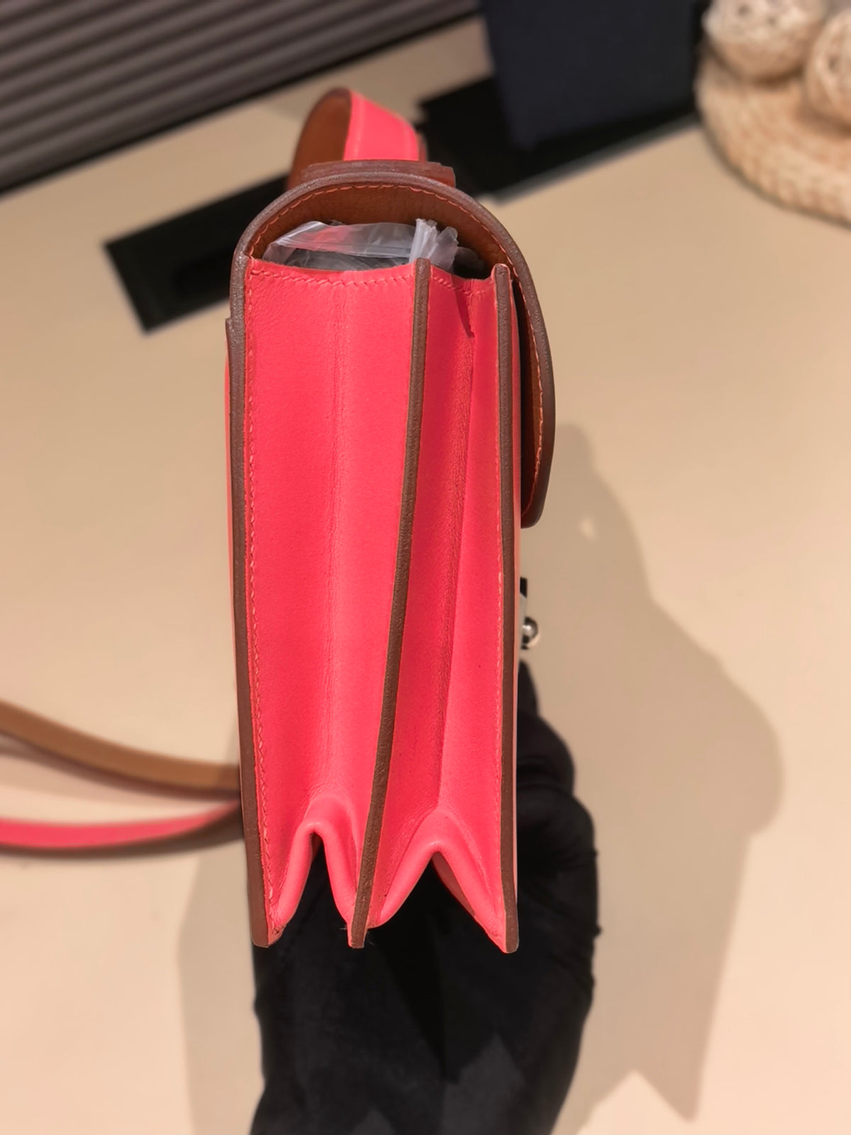 Hermes - Messenger Crossbody Bag - Leather - Pink - (small)