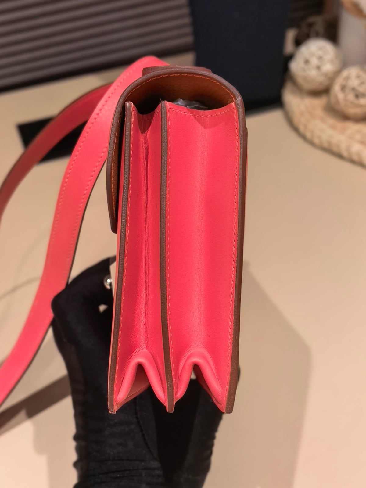 Hermes - Messenger Crossbody Bag - Leather - Pink - (small)