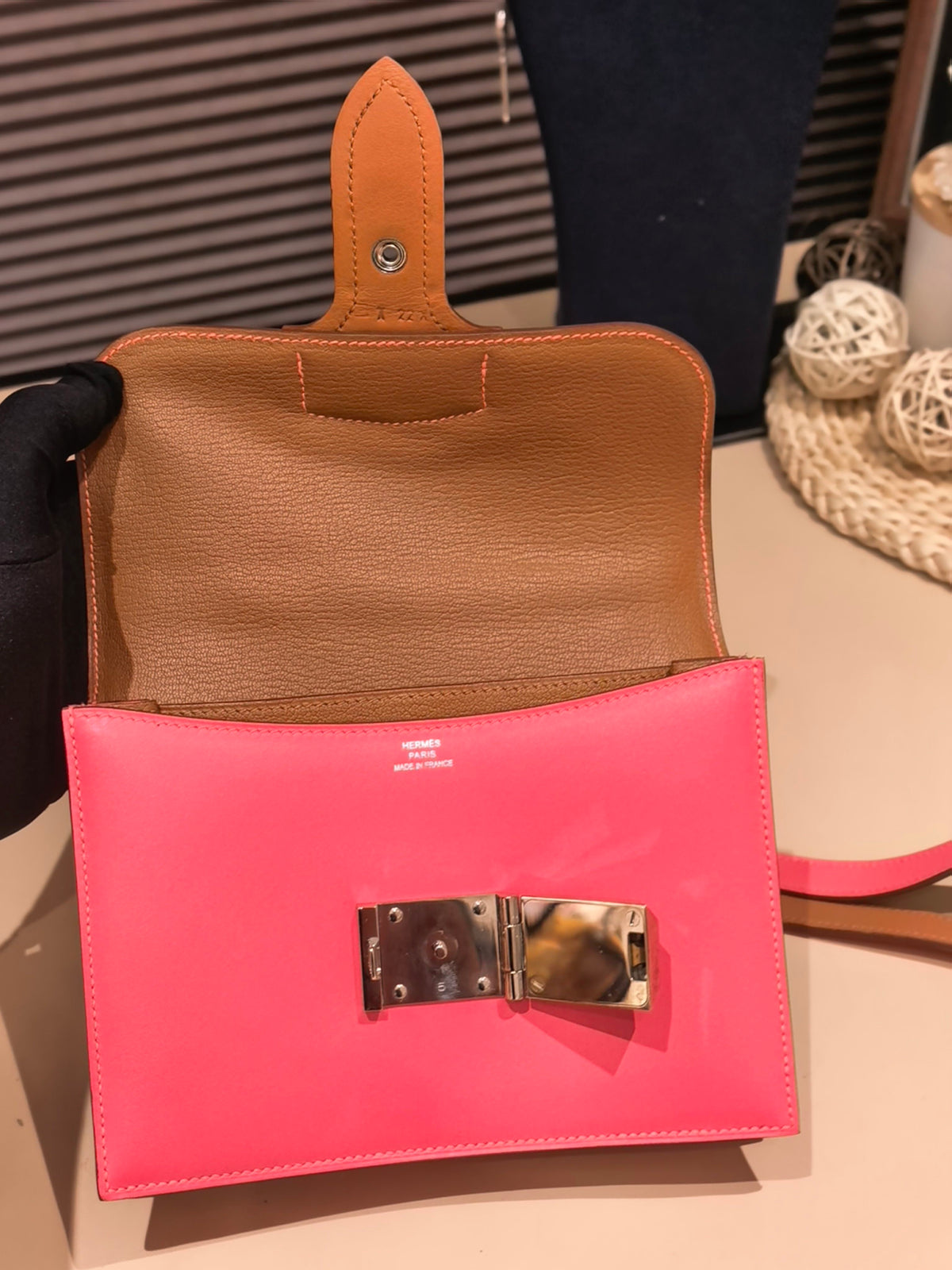 Hermes - Messenger Crossbody Bag - Leather - Pink - (small)