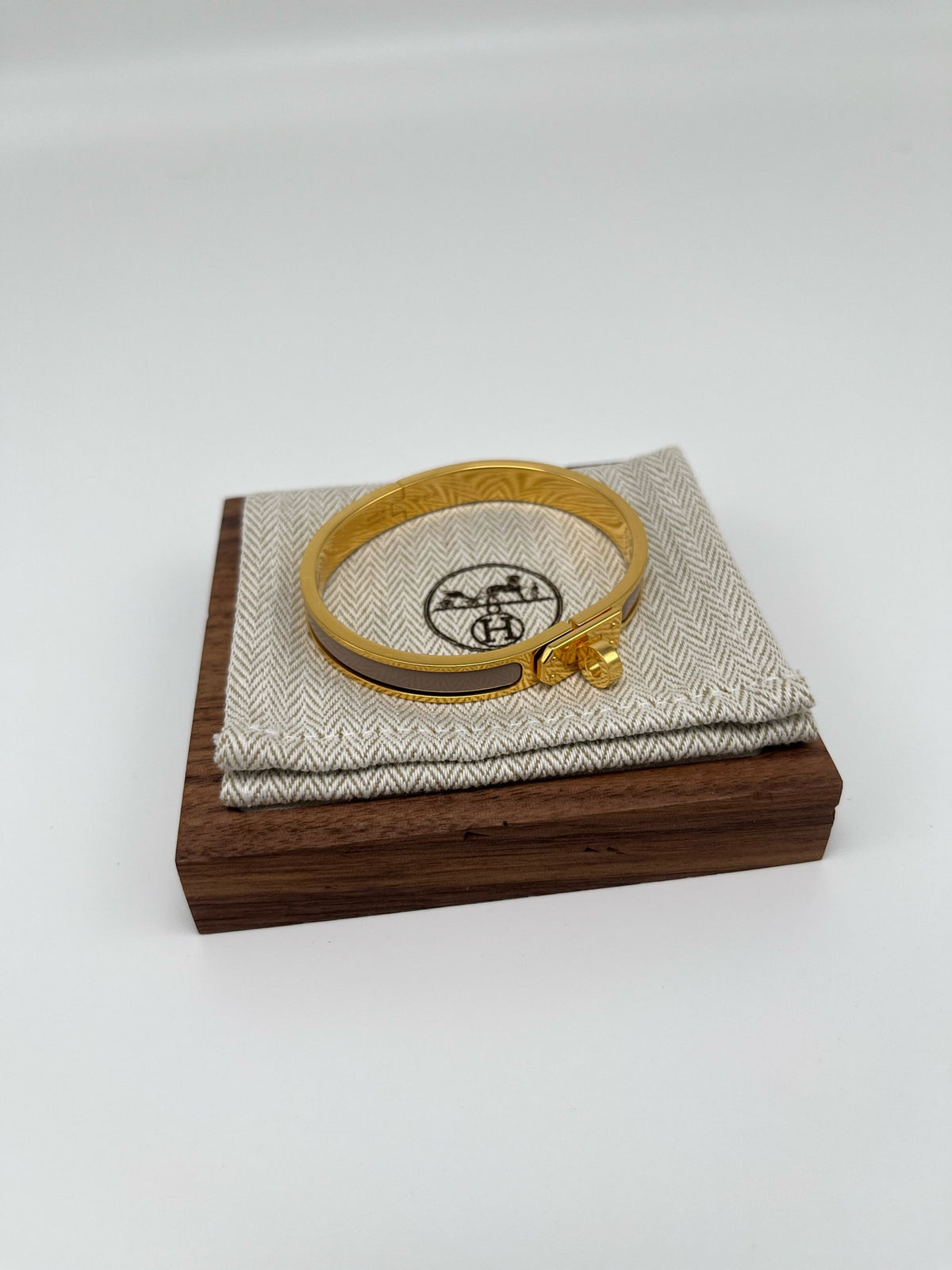 Hermes - Mini Clic Kelly - Gold-plated metal with enamel - Gold