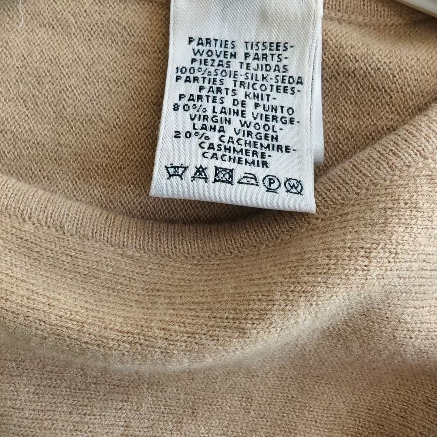 Hermès - Other - Cashmere - Beige - (34)