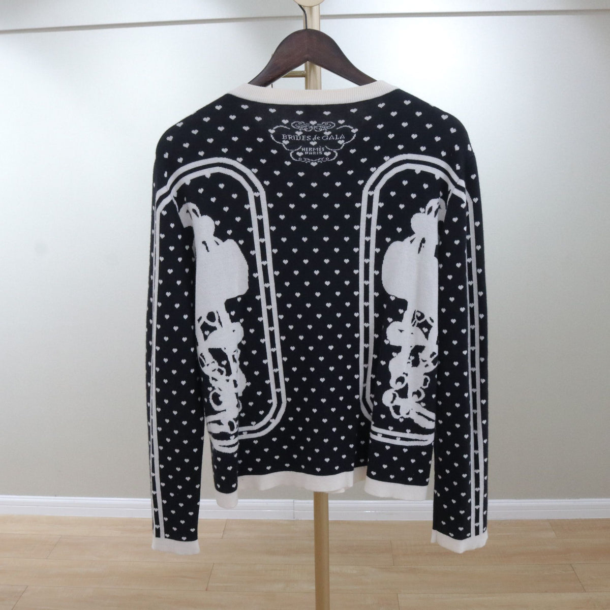 Hermès - Other - Cashmere - Black - (44)