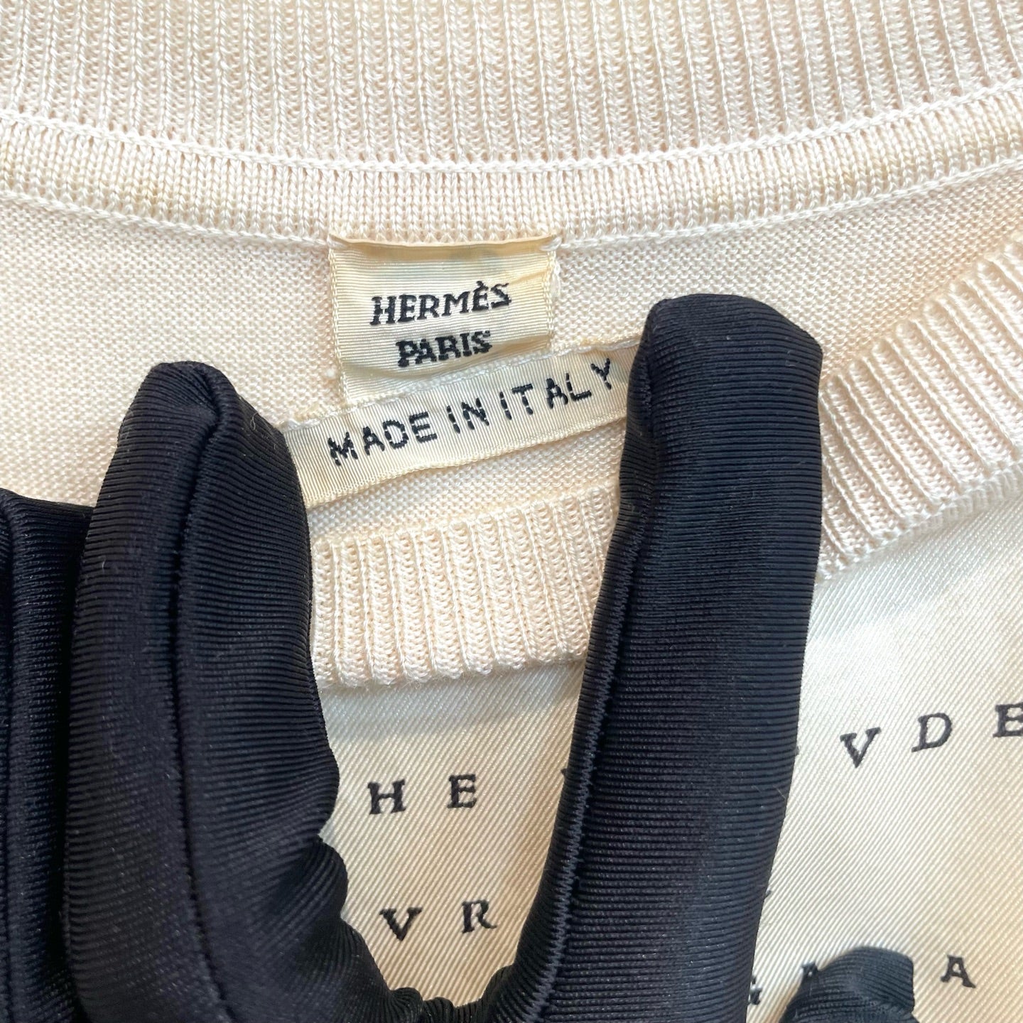 Hermès - Other - Cashmere - White - (34)