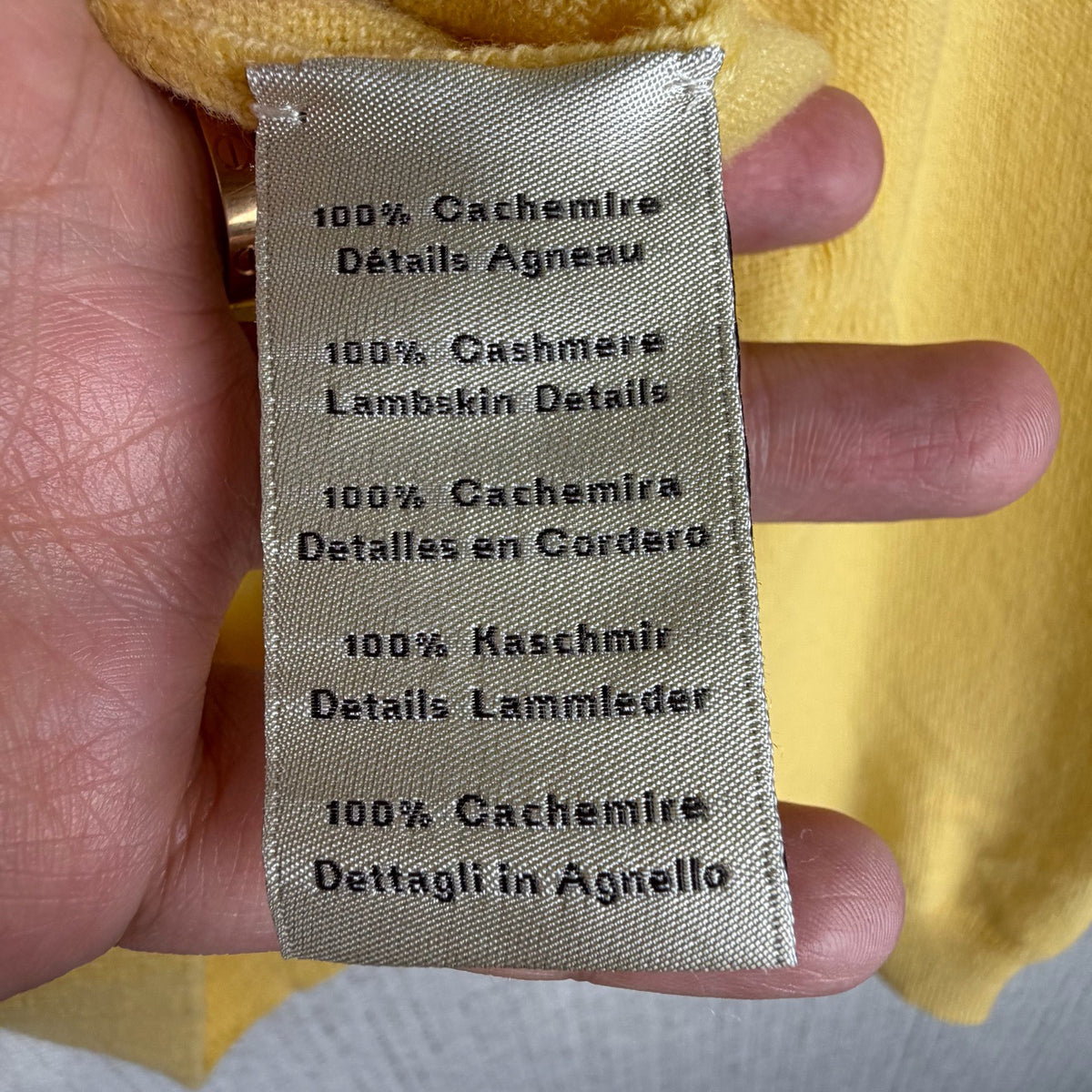Hermès - Other - Cashmere - Yellow - (M)
