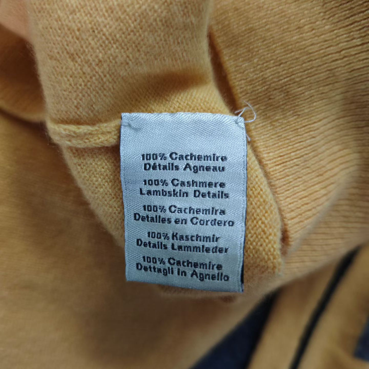 Hermès - Other - Cashmere - Yellow - (M)