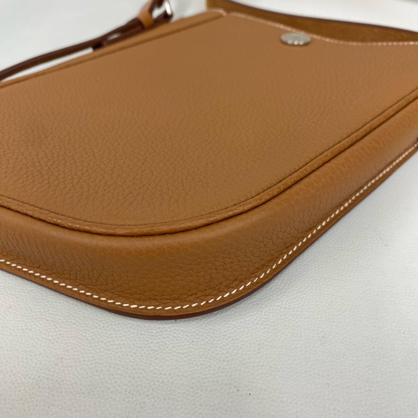 Hermès - Other - Grained leather - Gold Brown with Silver-Tone Hardware - (Small)