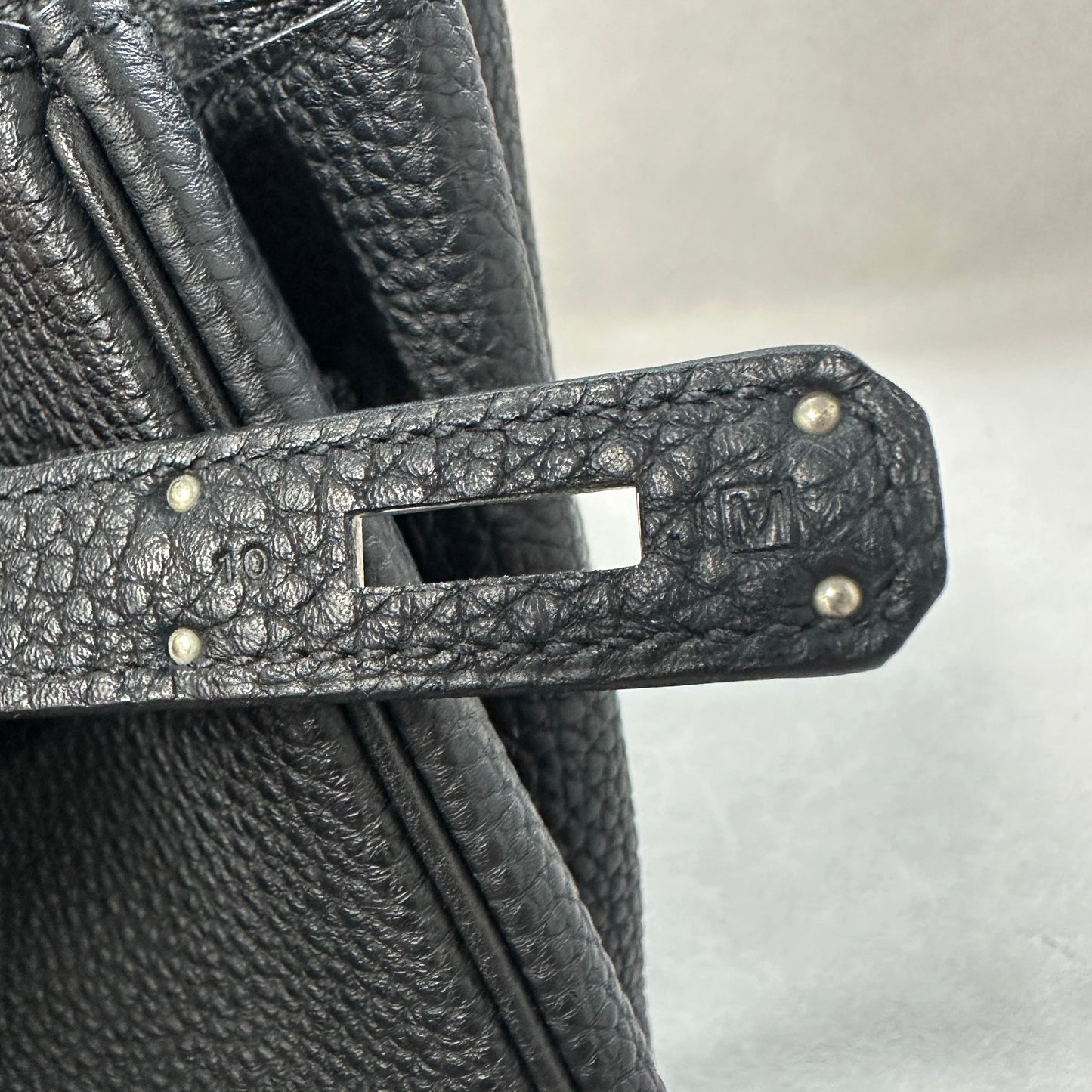 Hermès - Other - Leather - Black - (35)