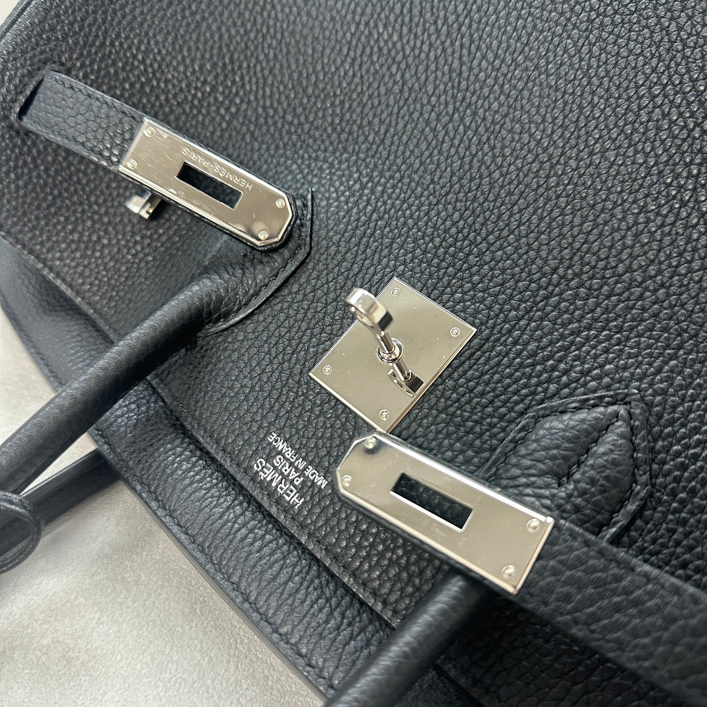 Hermès - Other - Leather - Black - (35)