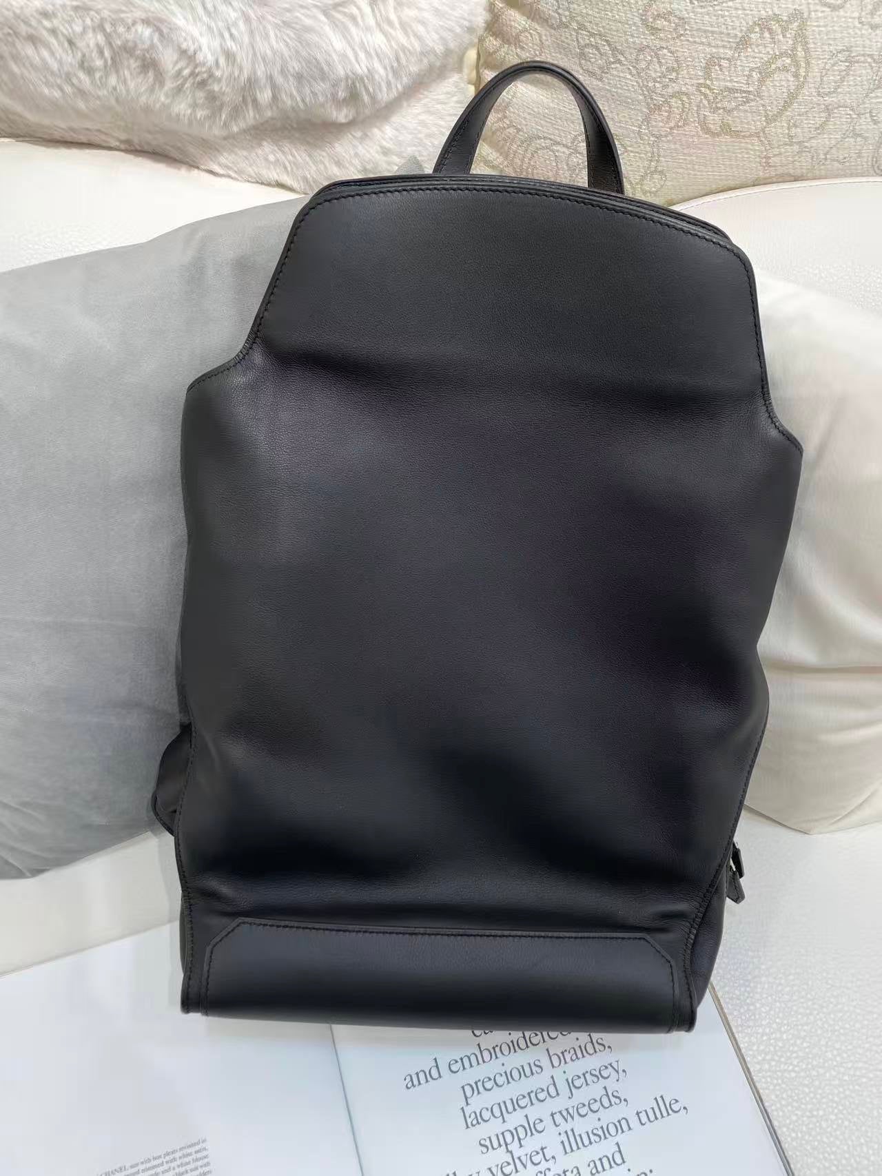 Hermes - Other - Leather - Black - (large)
