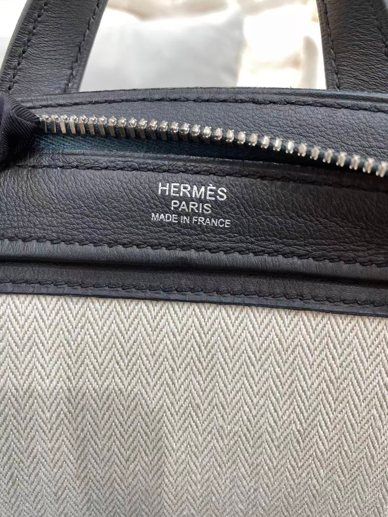 Hermes - Other - Leather - Black - (large)