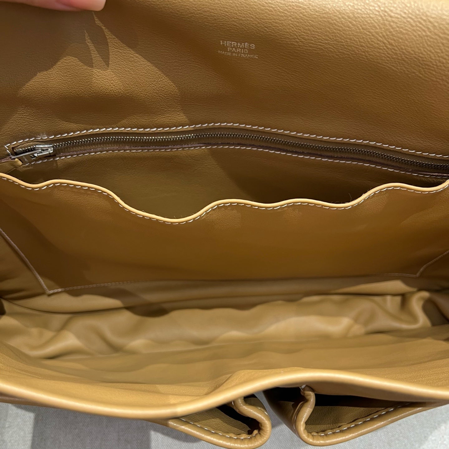 Hermès - Other - Leather - Camel - (large)