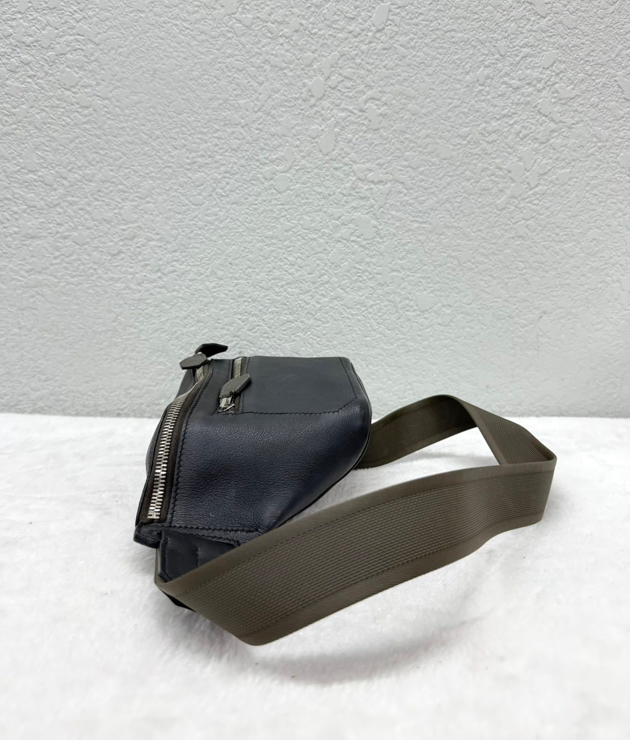 Hermès - Other - Leather - Grey - (small)