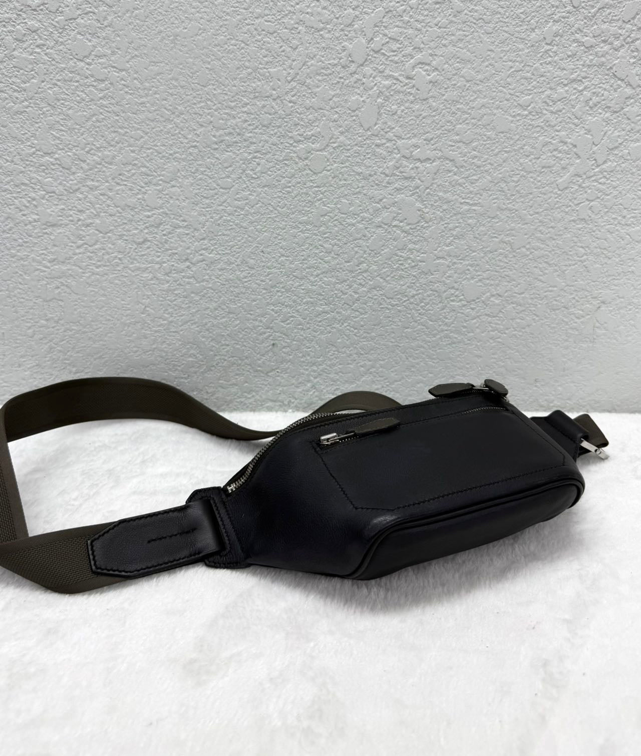Hermès - Other - Leather - Grey - (small)