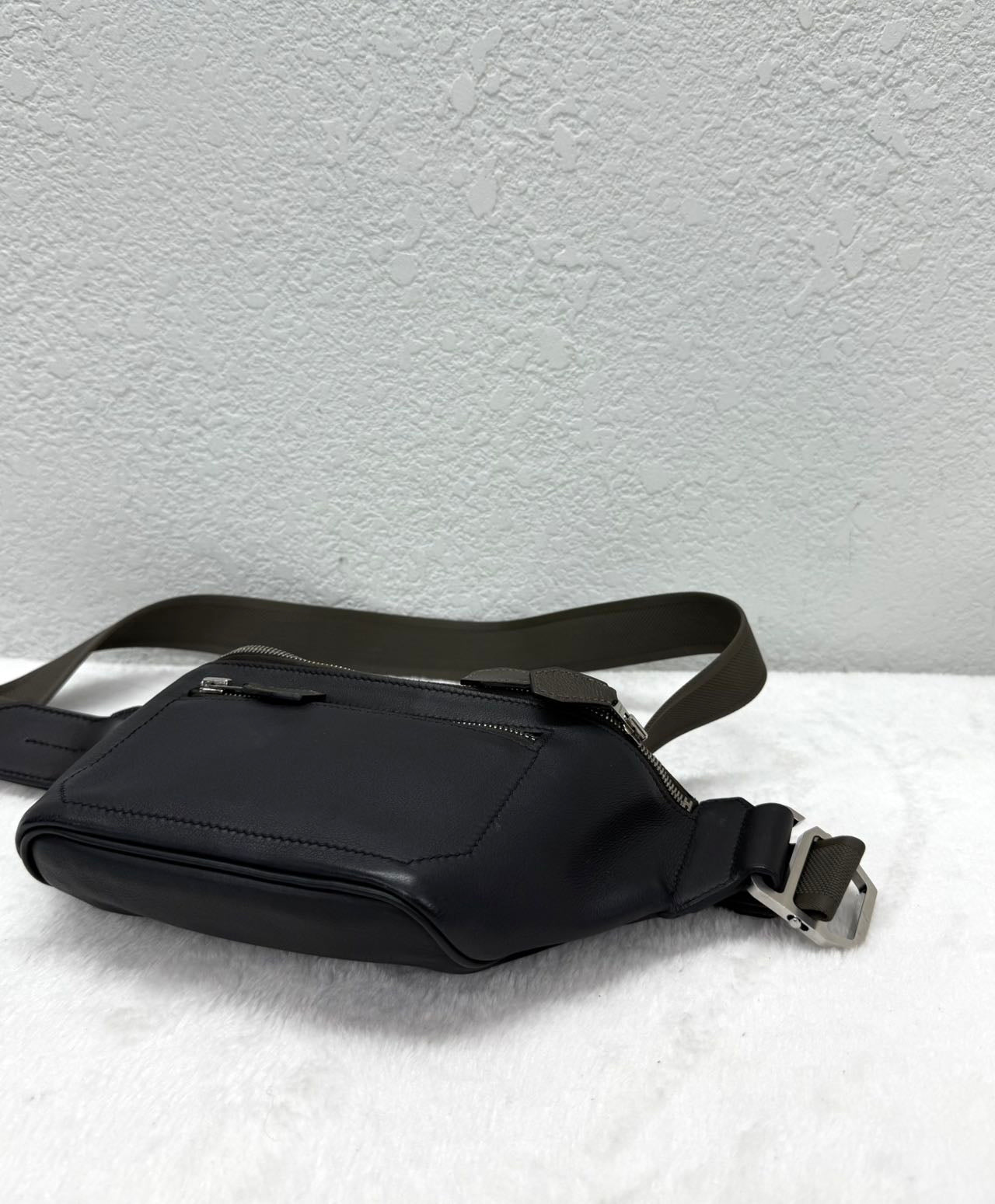 Hermès - Other - Leather - Grey - (small)