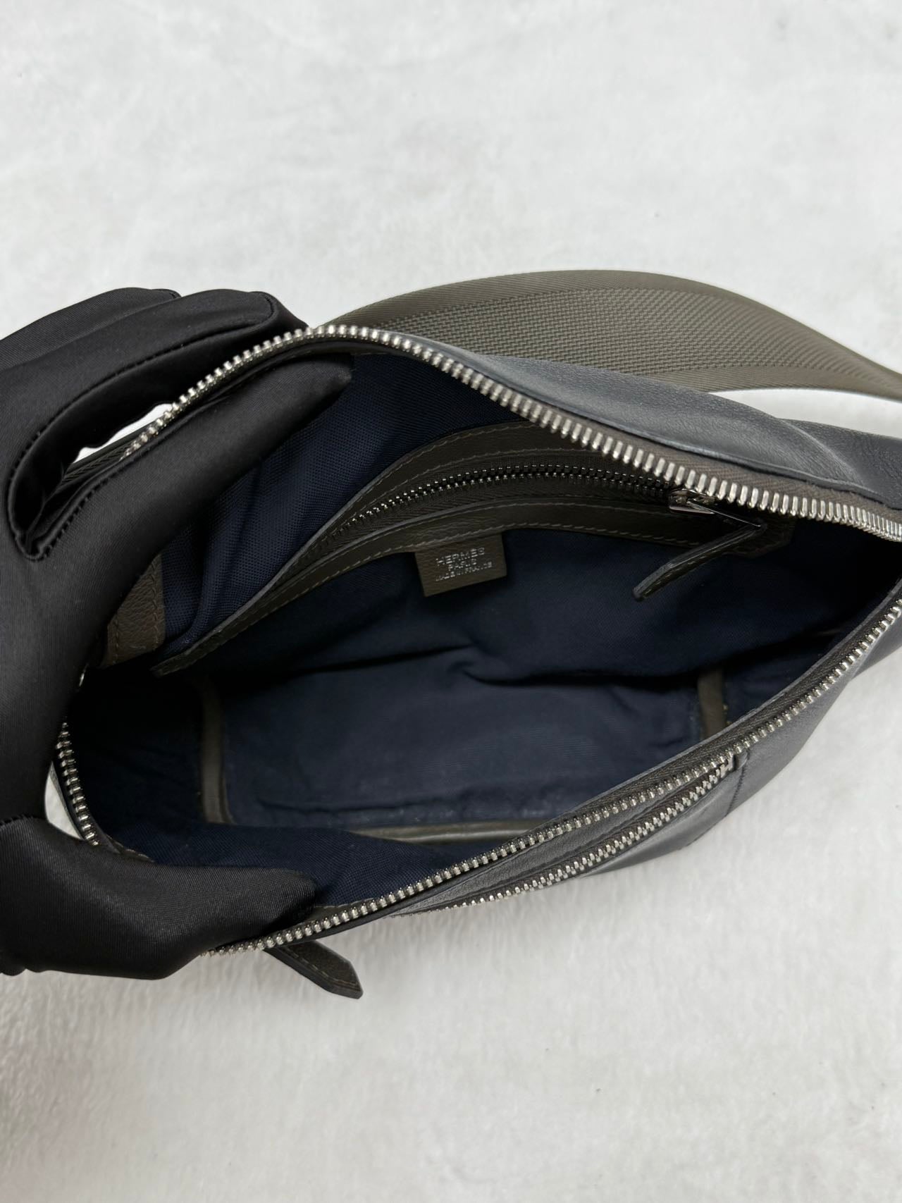 Hermès - Other - Leather - Grey - (small)