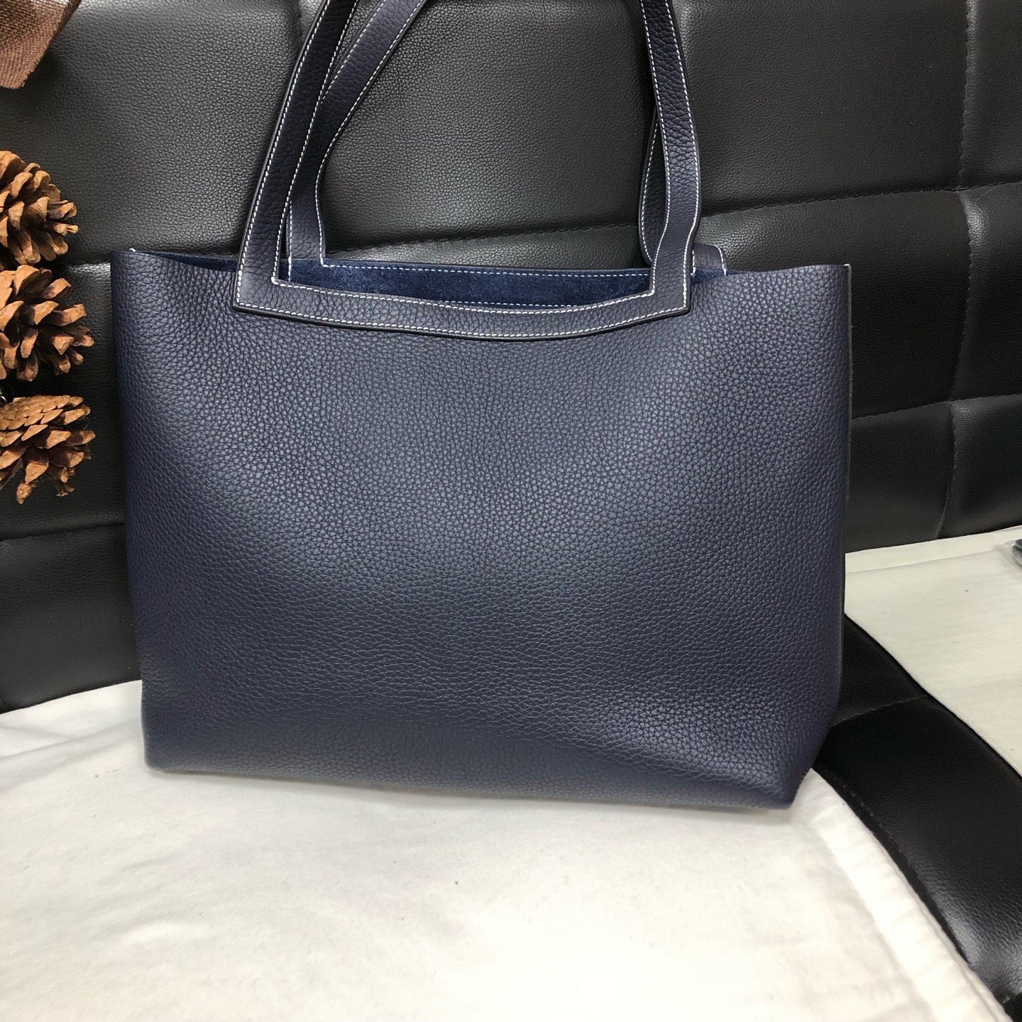 Hermes - Other - Leather - Navy - (medium)