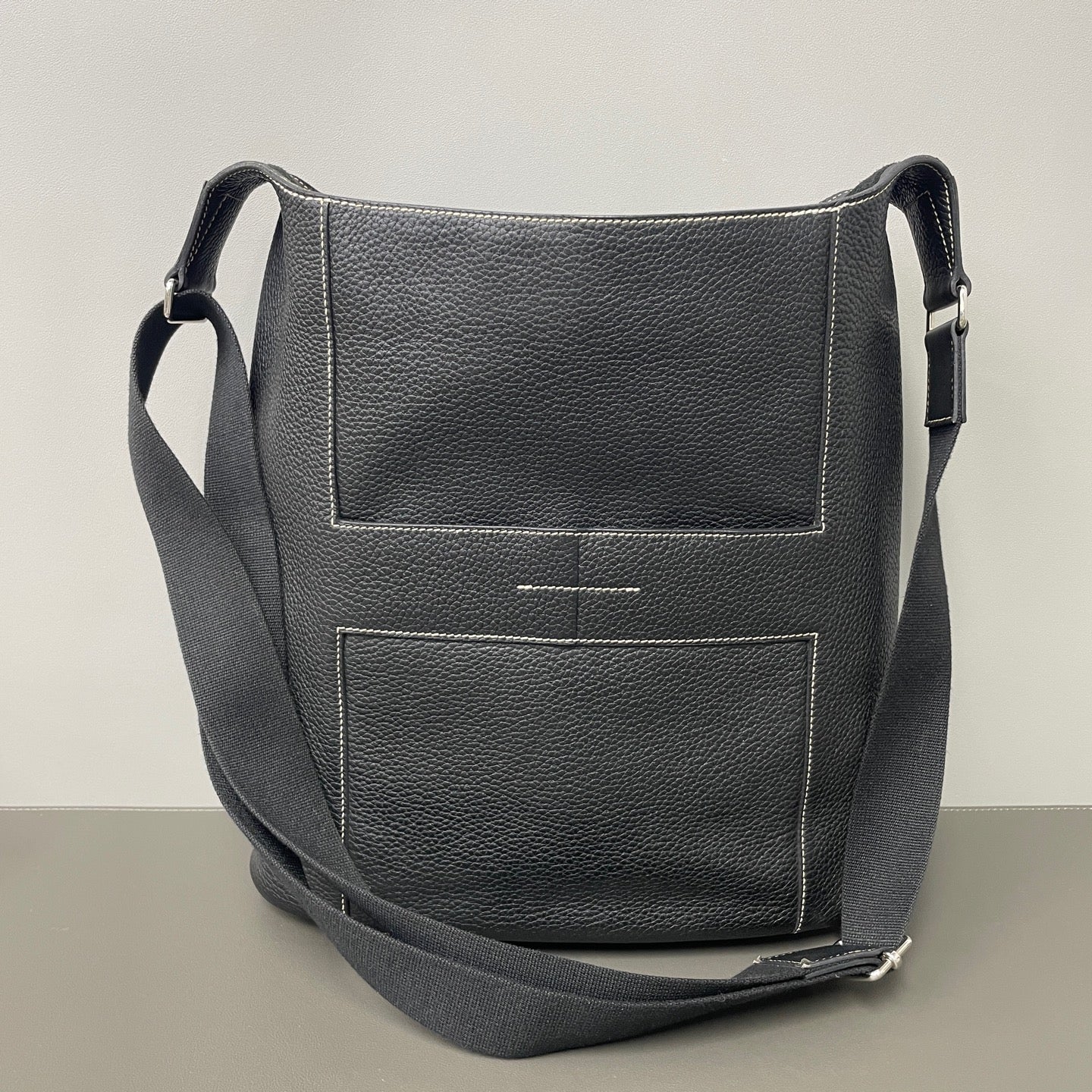 Hermès - Other - Leather - Navy - (Other)