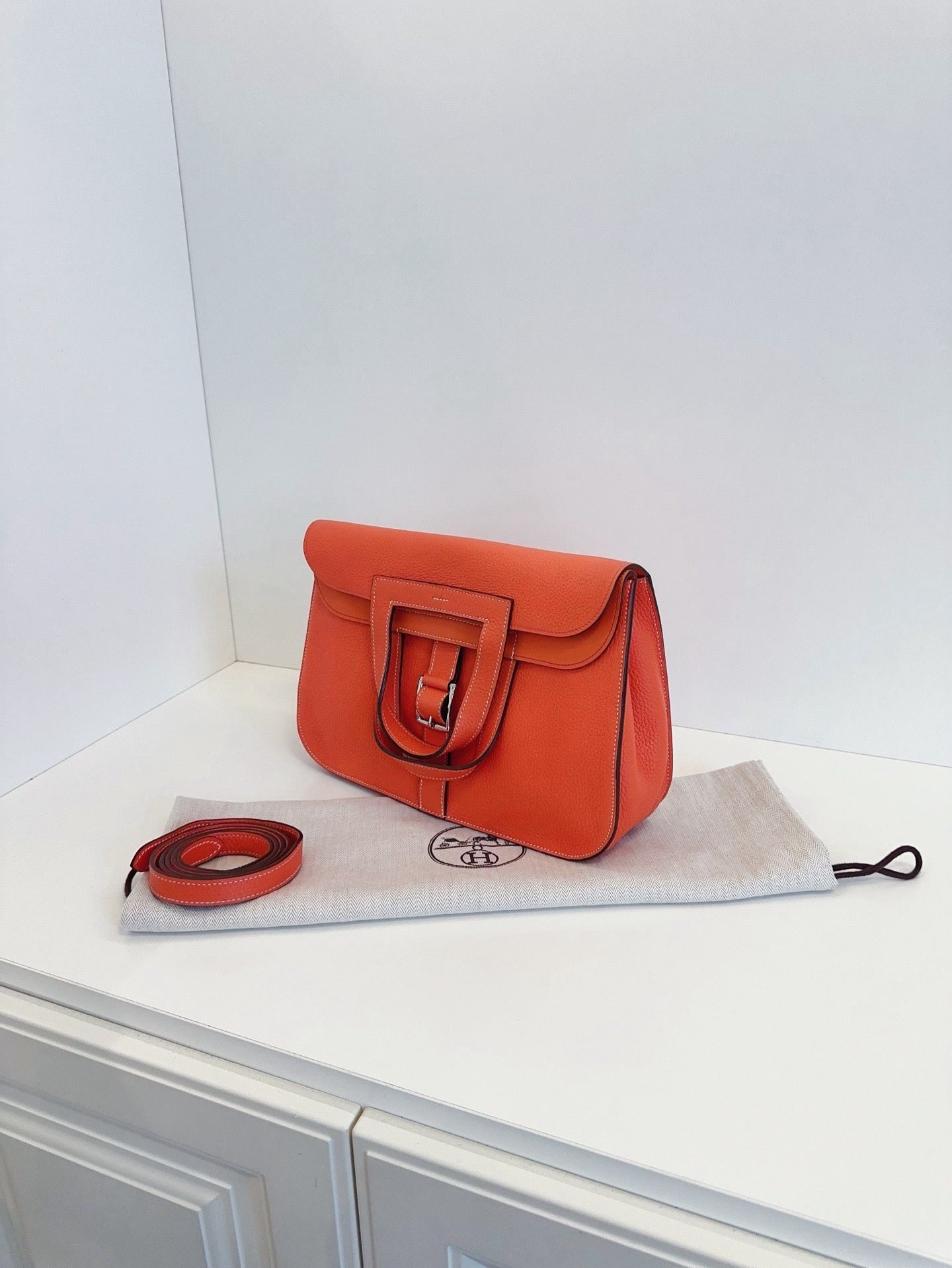 Hermès - Other - Leather - Orange - (medium)