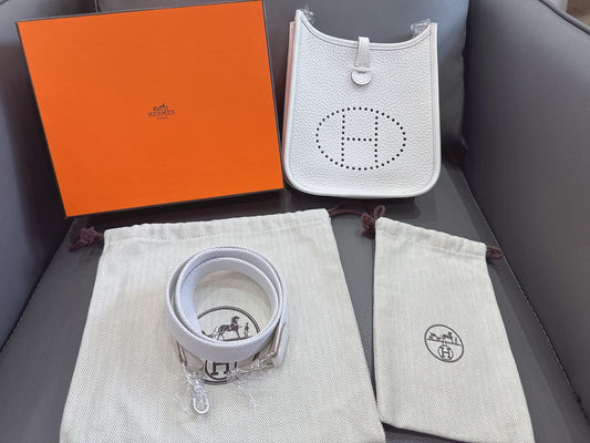 Hermès - Other - Leather - White - (mini)