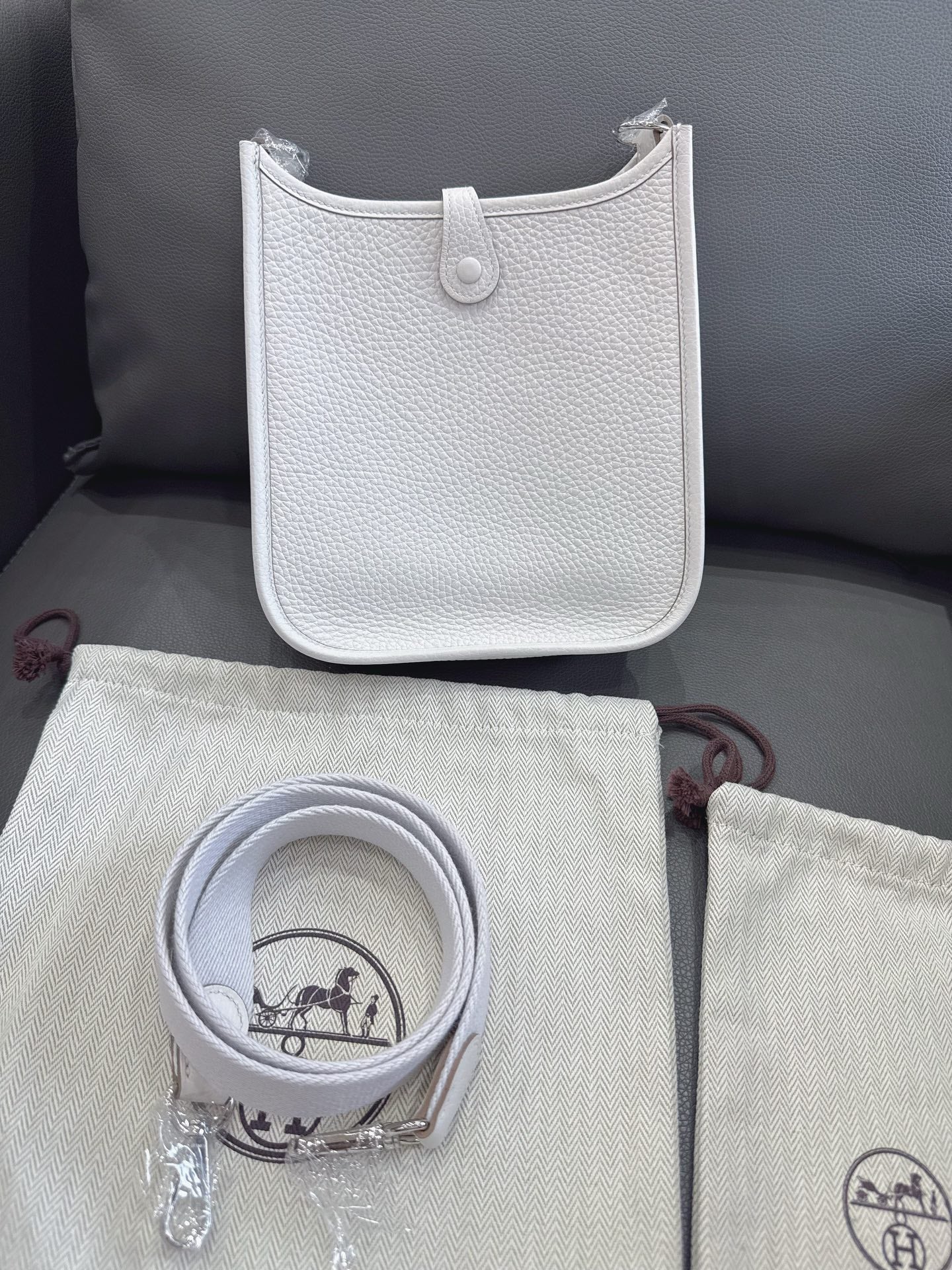 Hermès - Other - Leather - White - (mini)