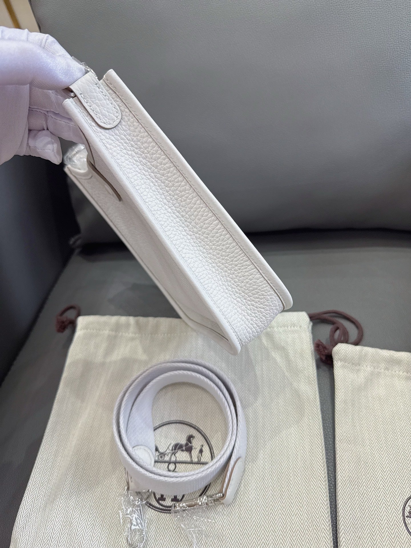 Hermès - Other - Leather - White - (mini)