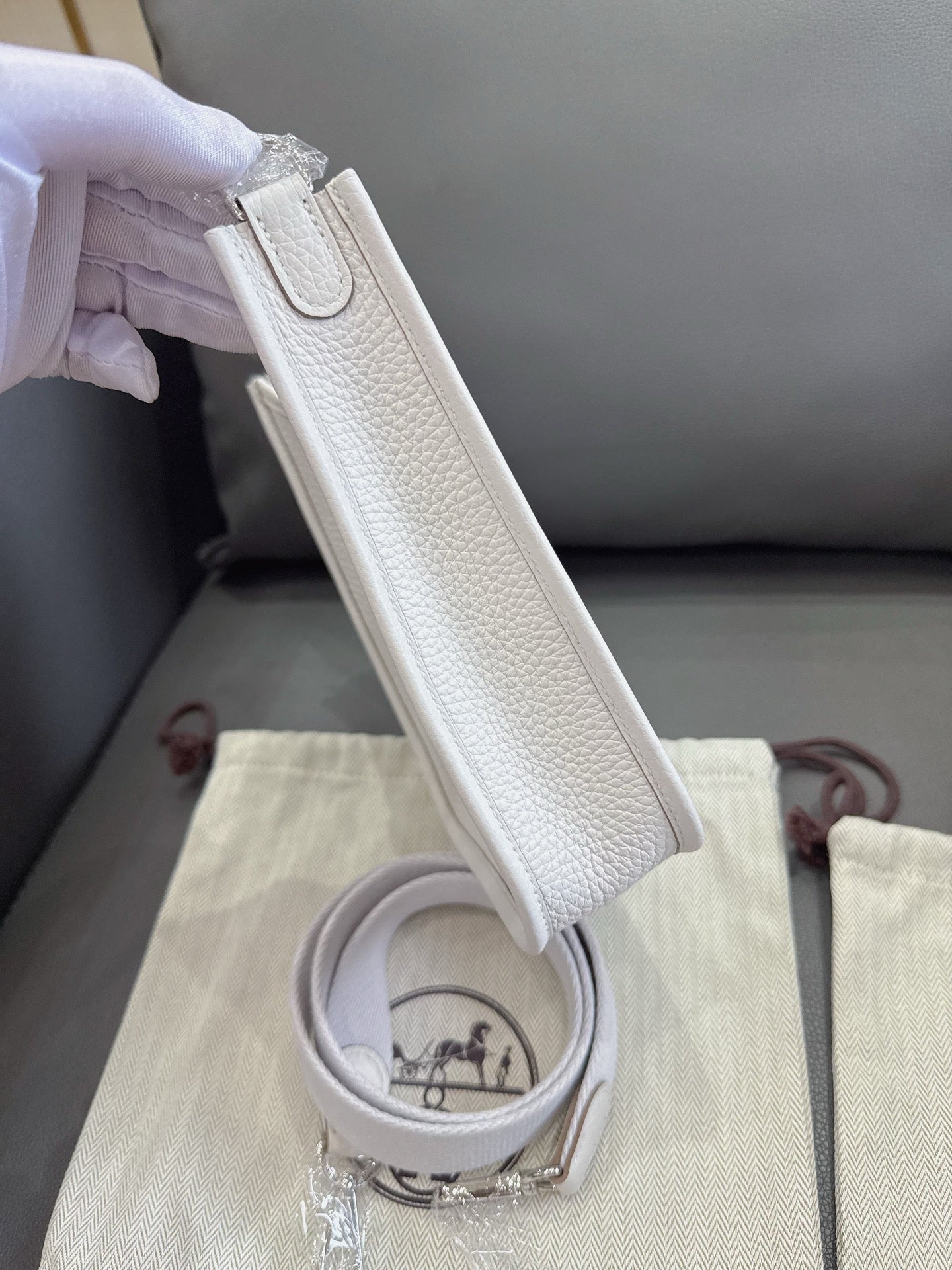 Hermès - Other - Leather - White - (mini)