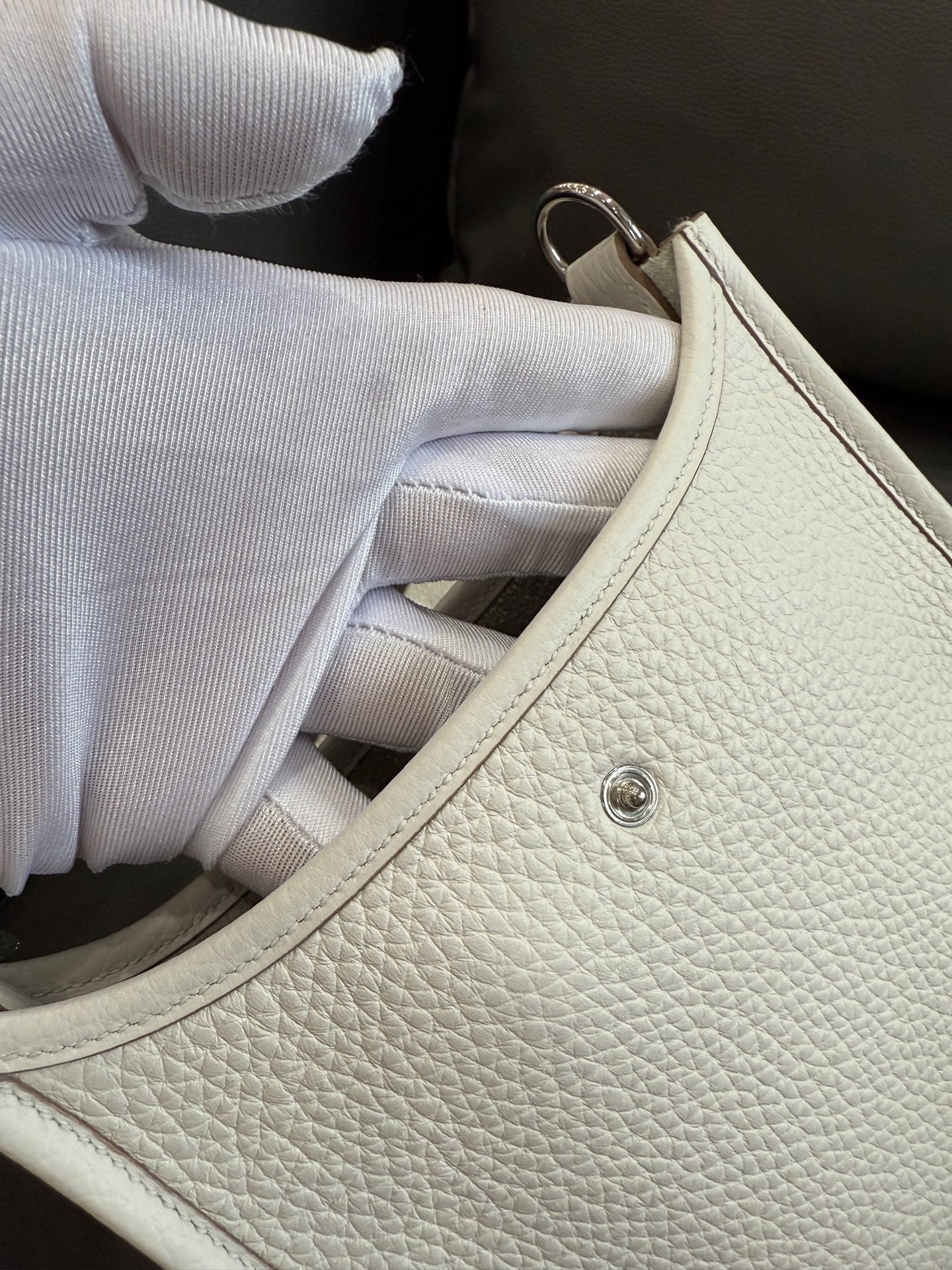 Hermès - Other - Leather - White - (mini)