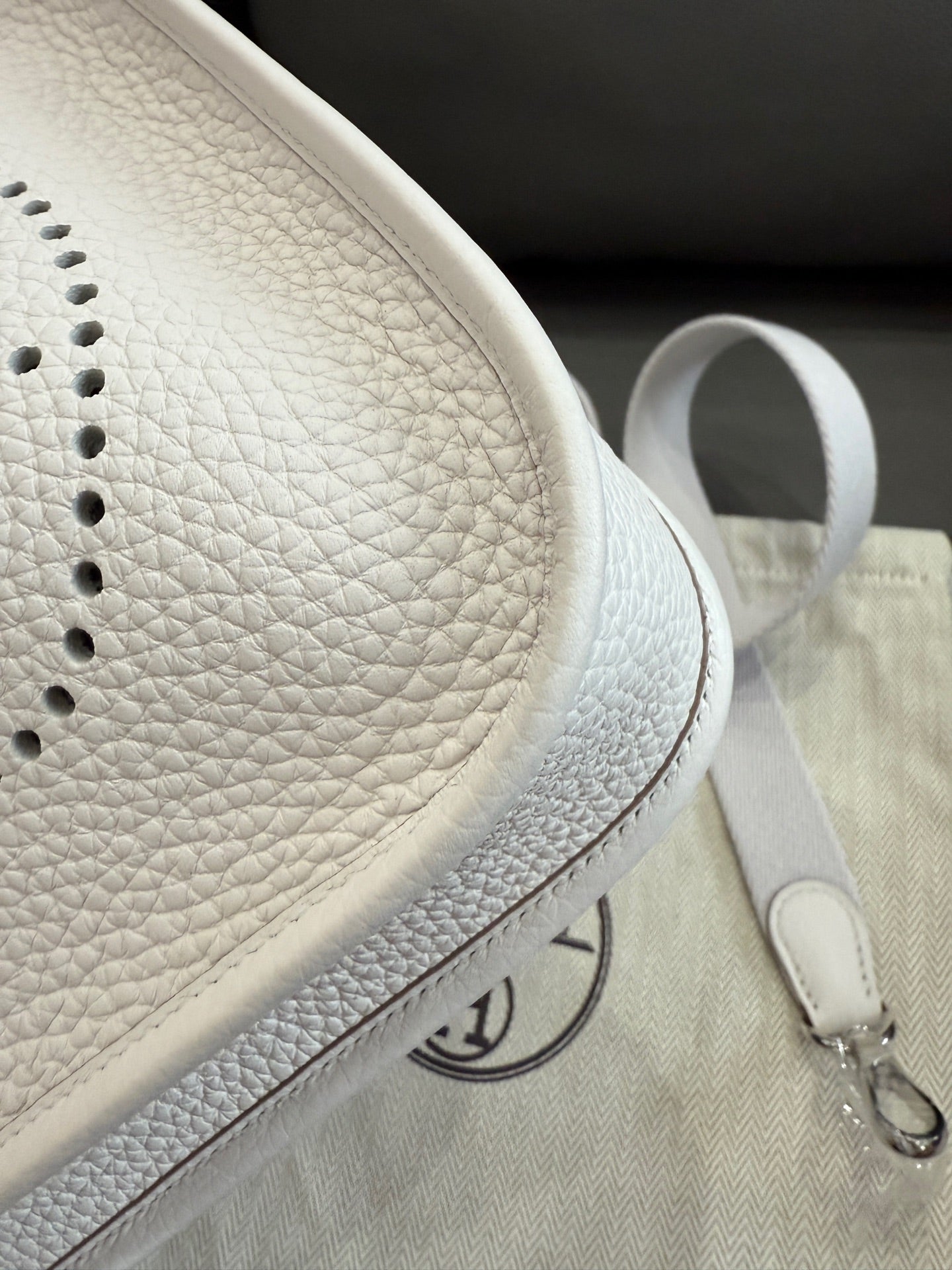 Hermès - Other - Leather - White - (mini)