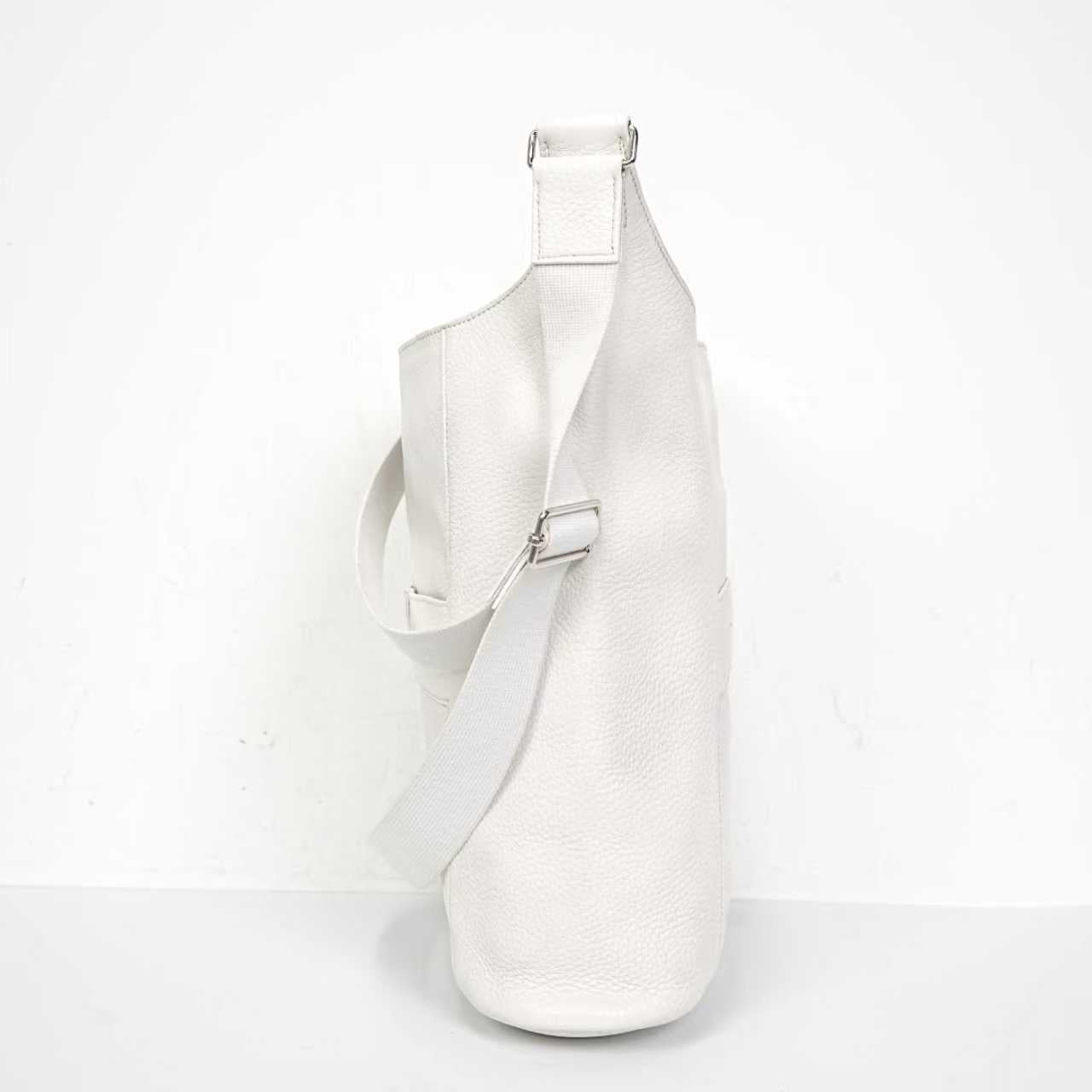 Hermes - Other - Leather - White - (Other)