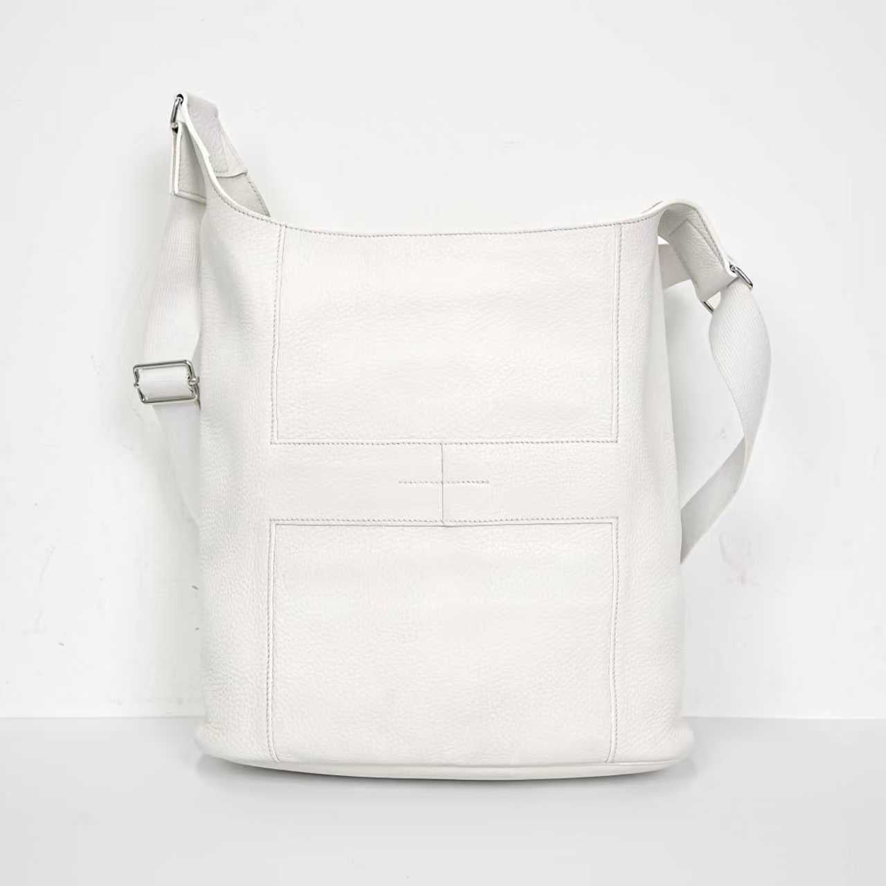Hermes - Other - Leather - White - (Other)
