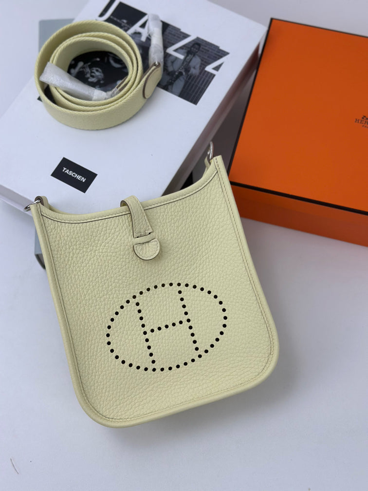 Hermès - Other - Leather - Yellow - (mini)