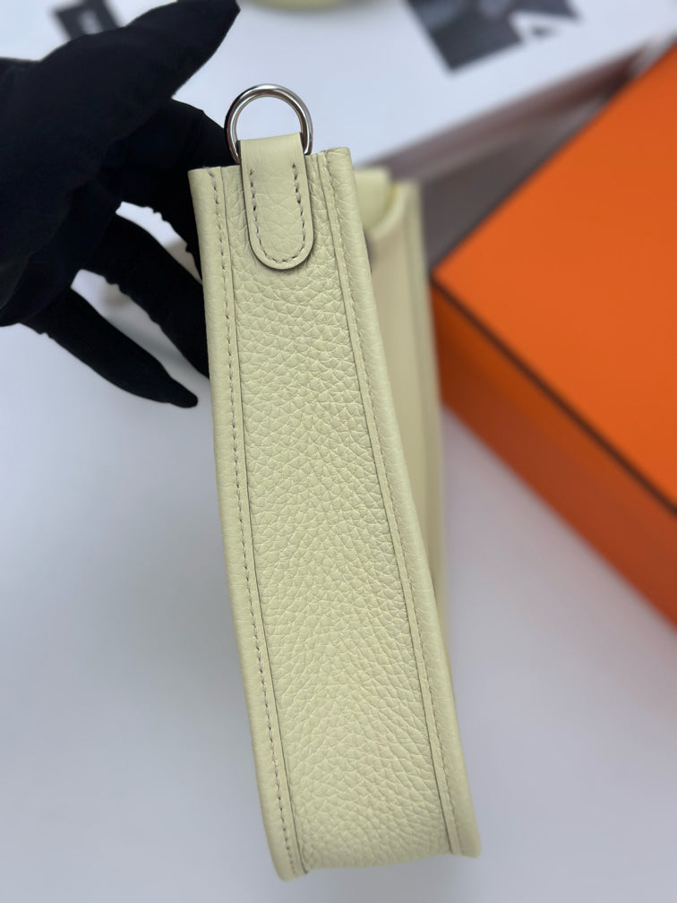Hermès - Other - Leather - Yellow - (mini)