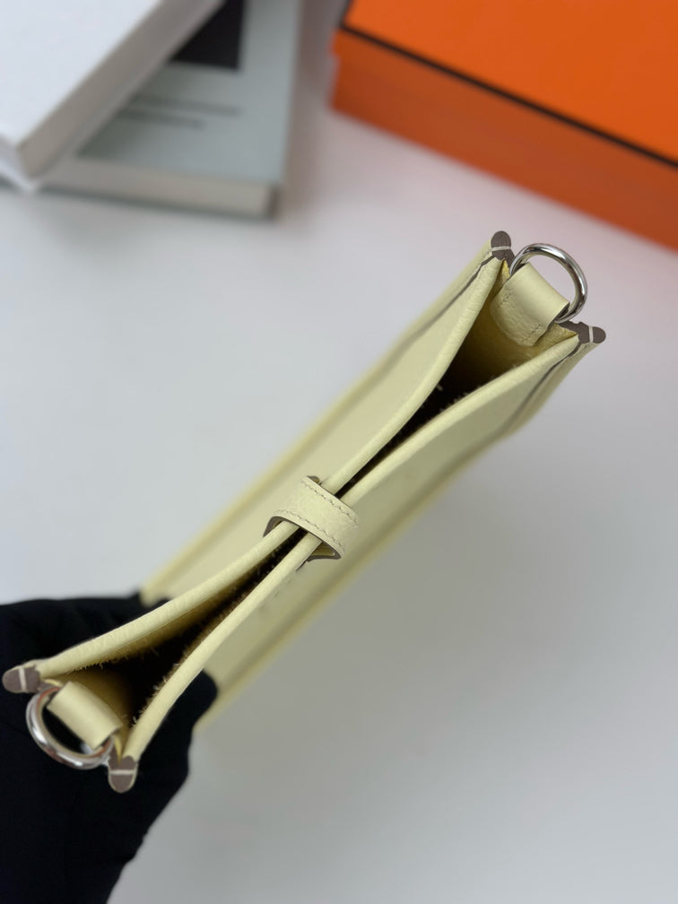 Hermès - Other - Leather - Yellow - (mini)