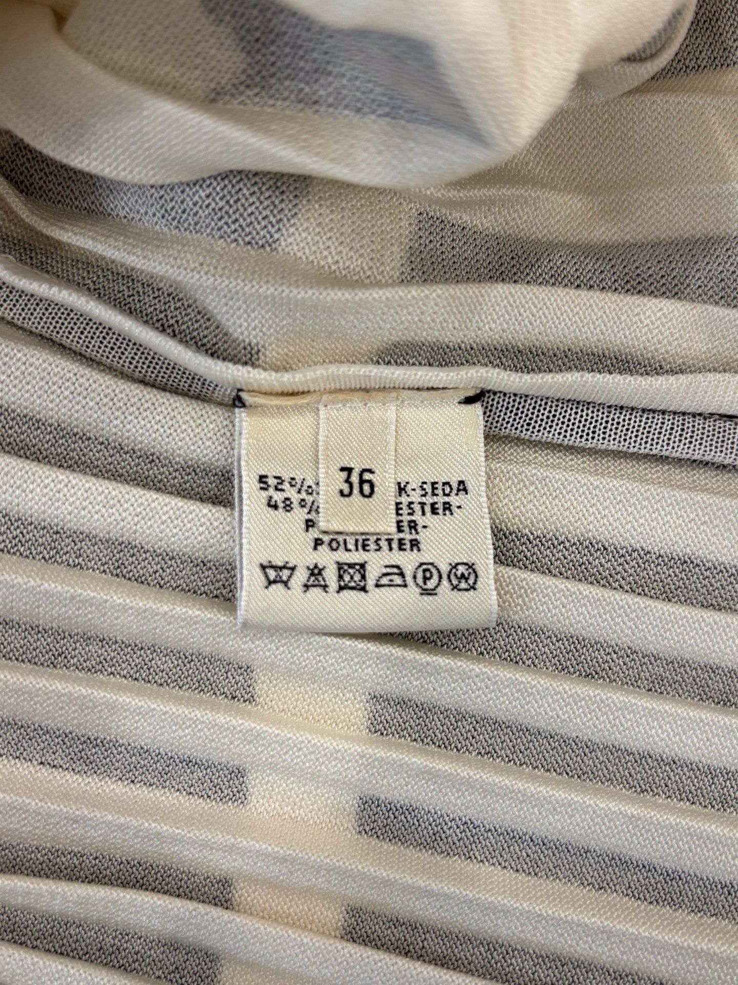 Hermès - Other - Silk - Multicolour - (36)