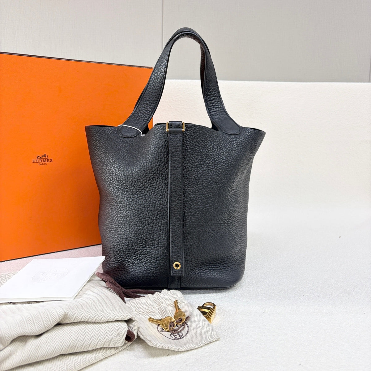Hermes - Picotin 22 - Leather - Black - (medium)