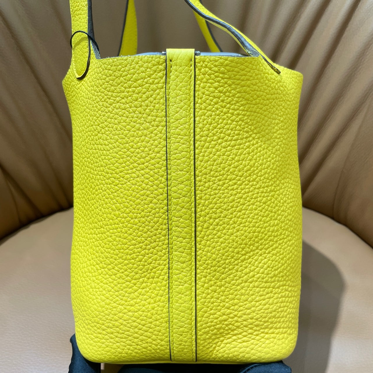 Hermès - Picotin Lock 18 - Togo leather - Lemon Yellow - (Small)