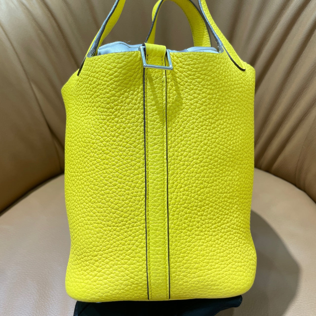 Hermès - Picotin Lock 18 - Togo leather - Lemon Yellow - (Small)