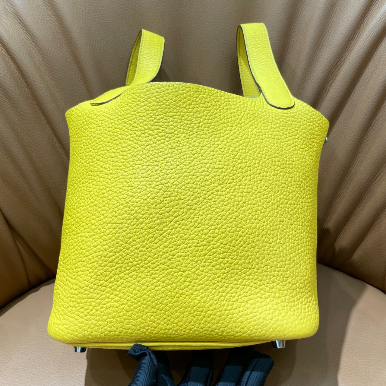 Hermès - Picotin Lock 18 - Togo leather - Lemon Yellow - (Small)
