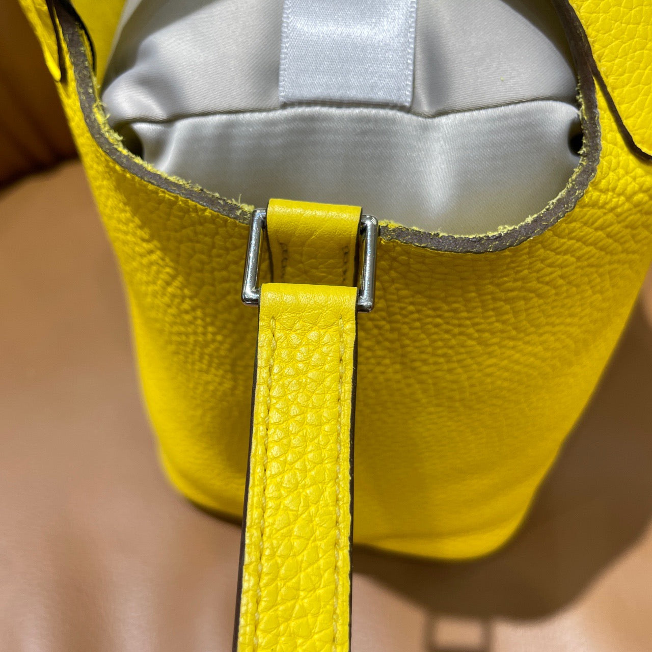 Hermès - Picotin Lock 18 - Togo leather - Lemon Yellow - (Small)