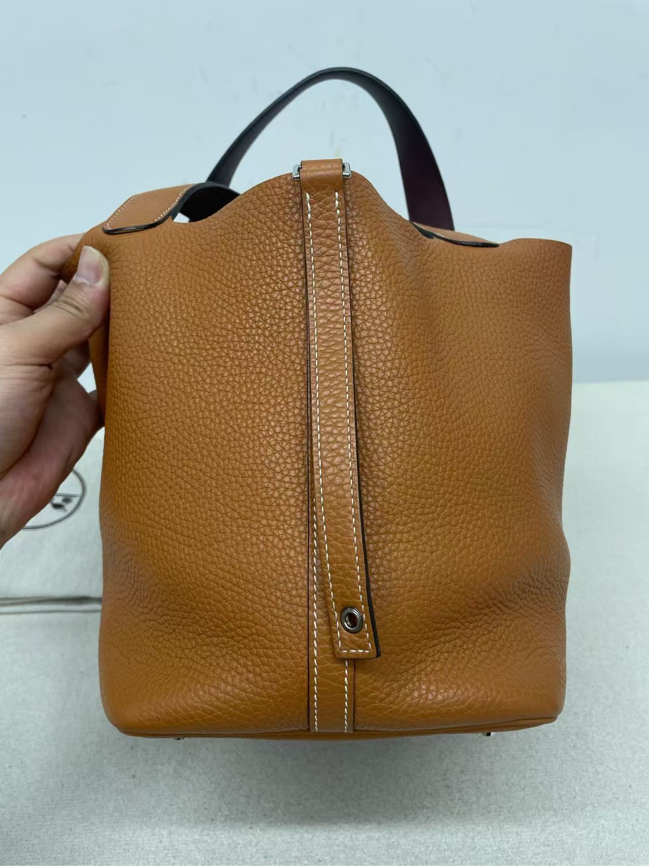 Hermès - Picotin Lock 22 - Grained Clemence leather - Camel - (Medium)